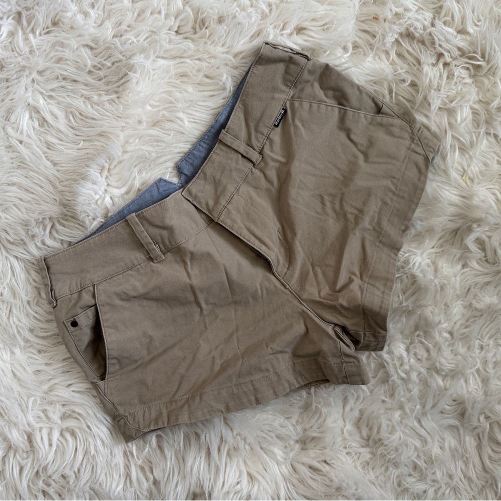 hurley khaki shorts